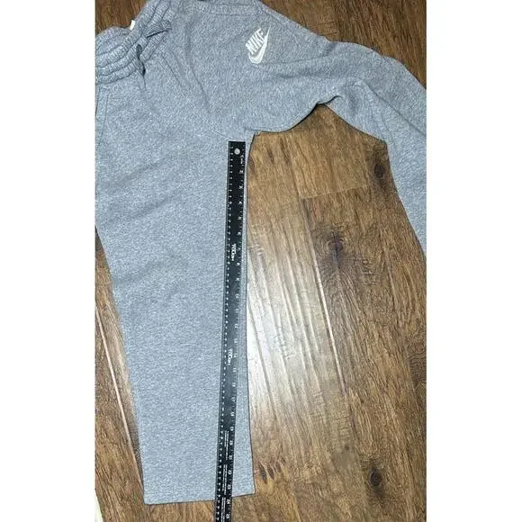 Nike Grey Sweatpants Boys Large Nike Embroidered Logo - Picture 2 of 5